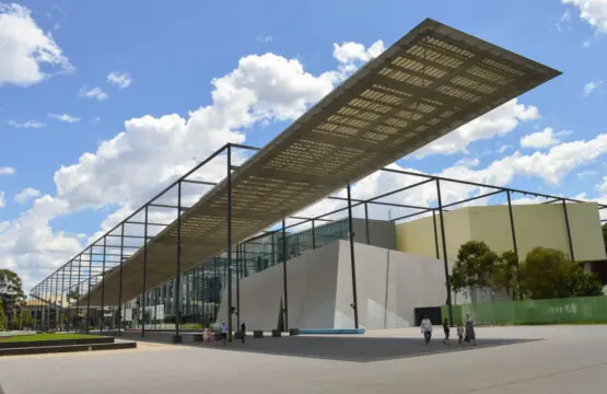 75548 252577 lu4ZKVanGHgb2fdBa6JrSwvKrjyddu13BH15S1eoxc0 65f2edc333578.jpg