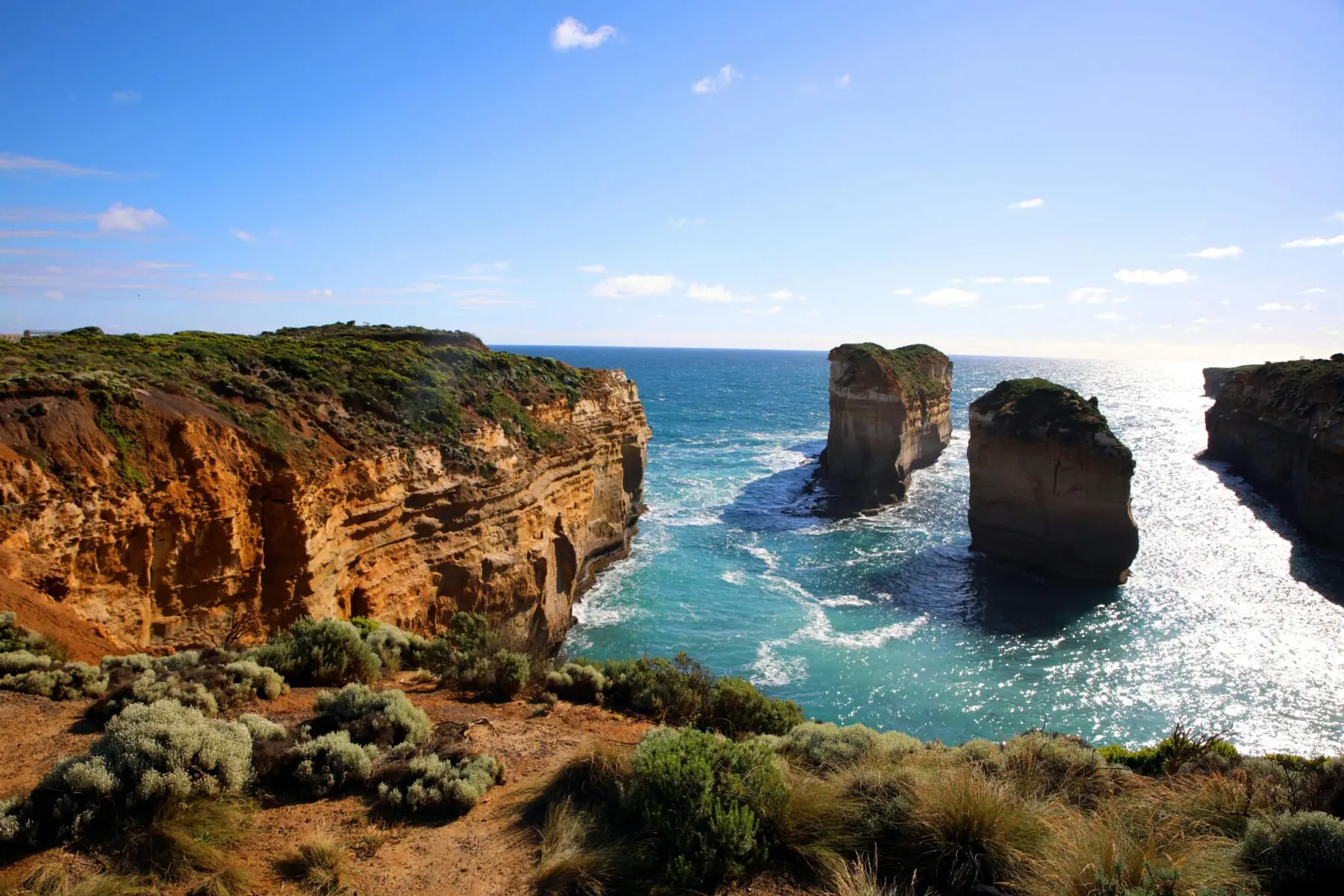 Dramatic cliff edges and ocean along the Great Ocean Road in Victoria